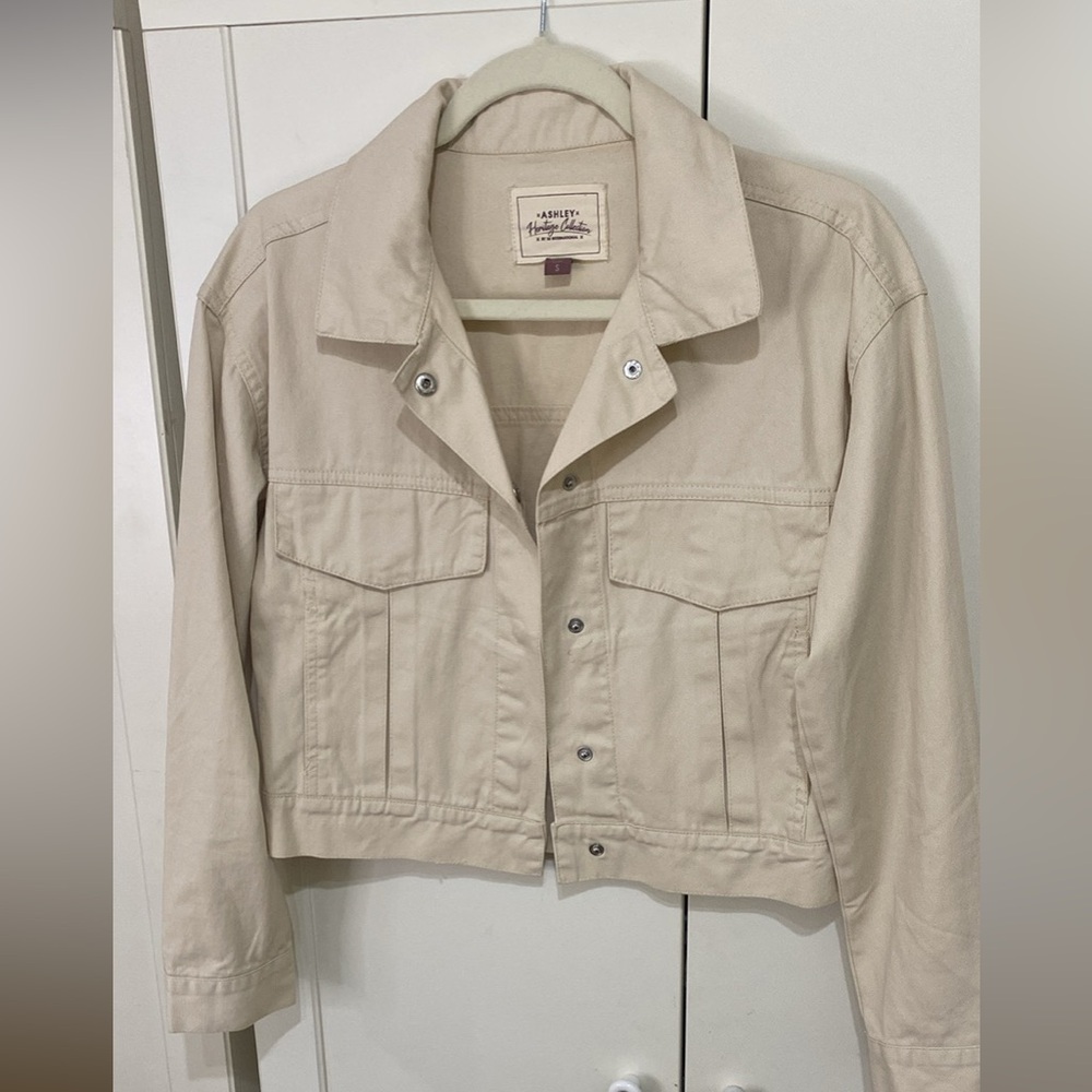Ashley Heritage Collection Women’s Light Tan Utility Jacket